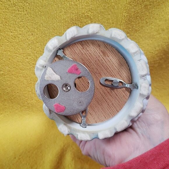 Vintage Porcelain Nursemaid and Baby Revolving Musical Figurine "Brahms Lullaby" - Picture 7 of 7